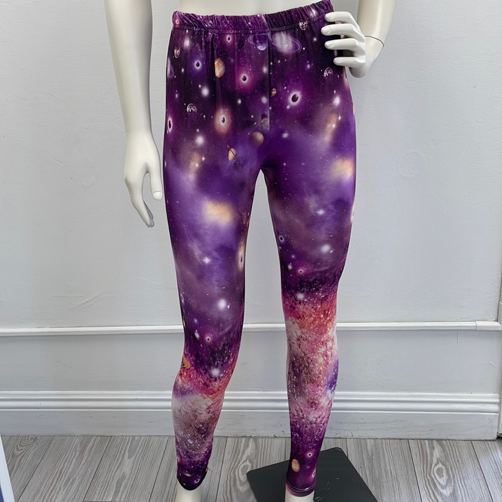 NWOT • Printed Galaxy Soft Legging